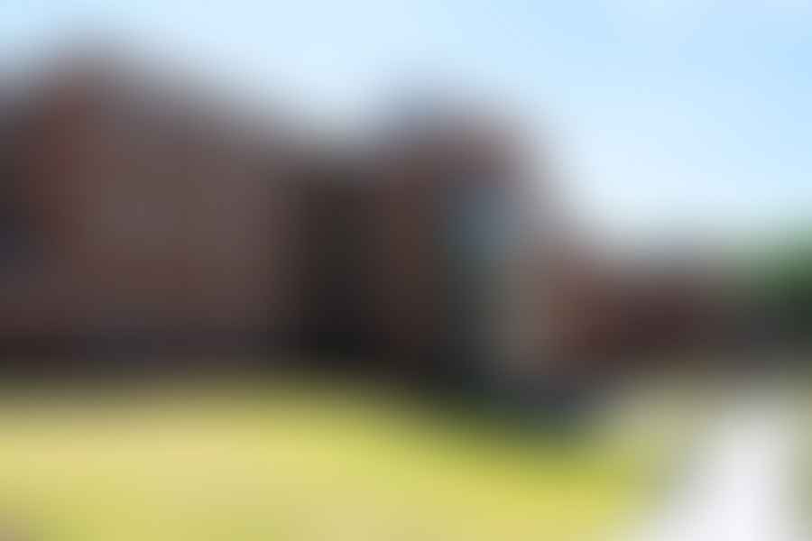 residence hall advisor